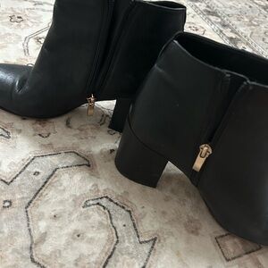 Elegant Black Ankle Boots